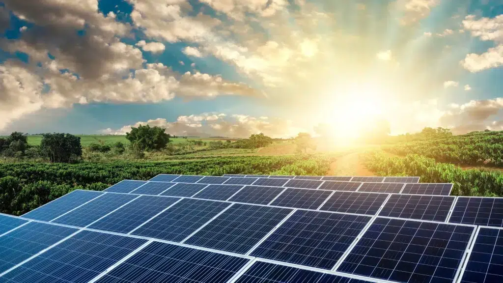 Solar panel and battery storage solutions in Australia by Astra Green Solar – trusted installers offering energy savings and VIC rebates.